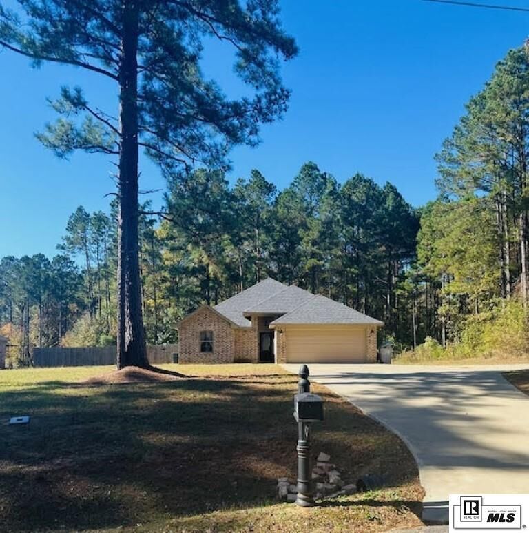 Property Photo:  201 Glen Acres Road  LA 71225 