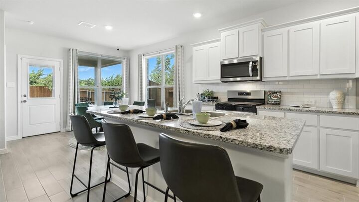 Property Photo: 4332 Mill Stream Lane TX 76036