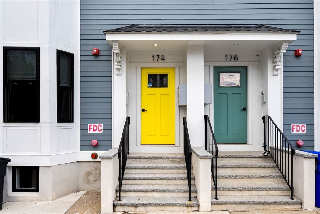 Property Photo:  174 W 7th St. 2  MA 02127 