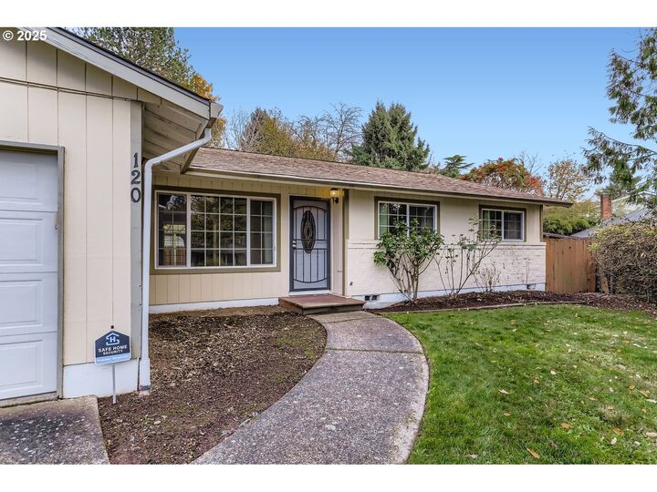 Property Photo:  120 NW Giese Ave  OR 97030 