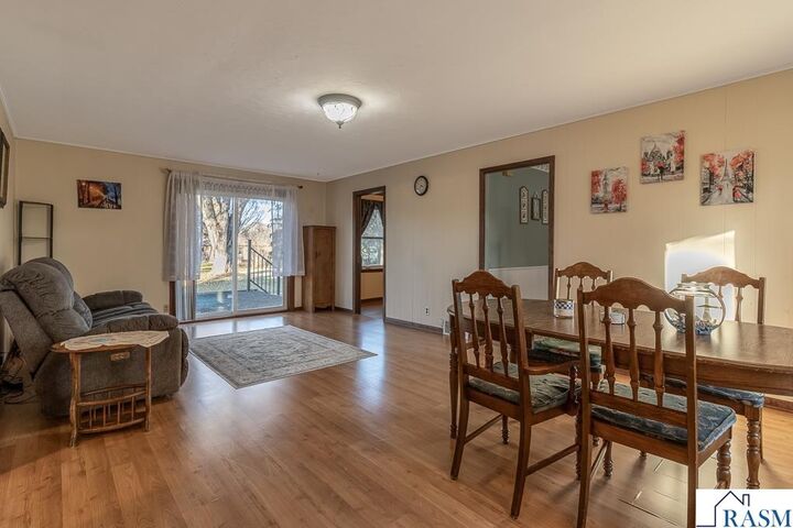 Property Photo:  711 E Blue Earth Street  MN 56055 