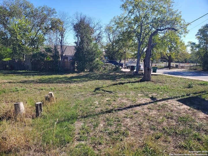 Property Photo: 1807 &Amp 1811 Burleson TX 78202