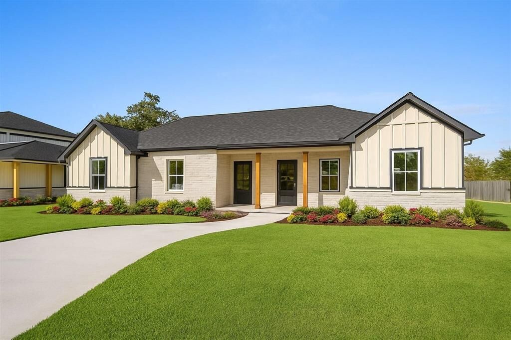 Property Photo:  1804 Charles Drive  LA 70605 