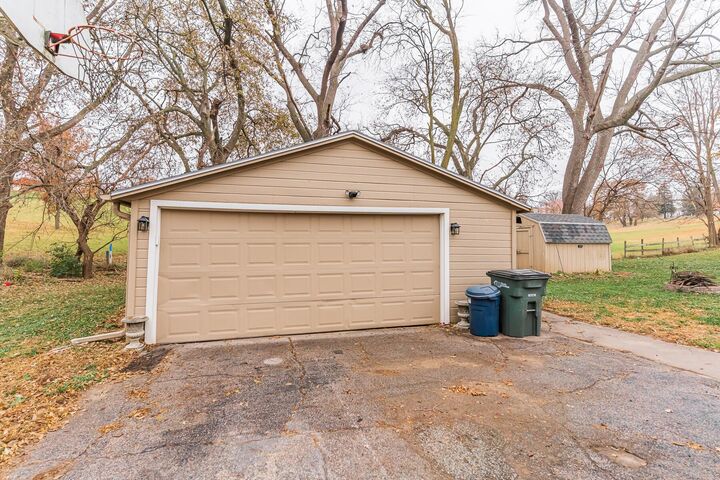 Property Photo: 1024 N Walnut Street IA 51534