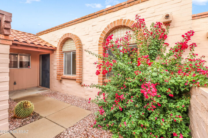 4223 E Presidio Road  Tucson AZ 85712 photo