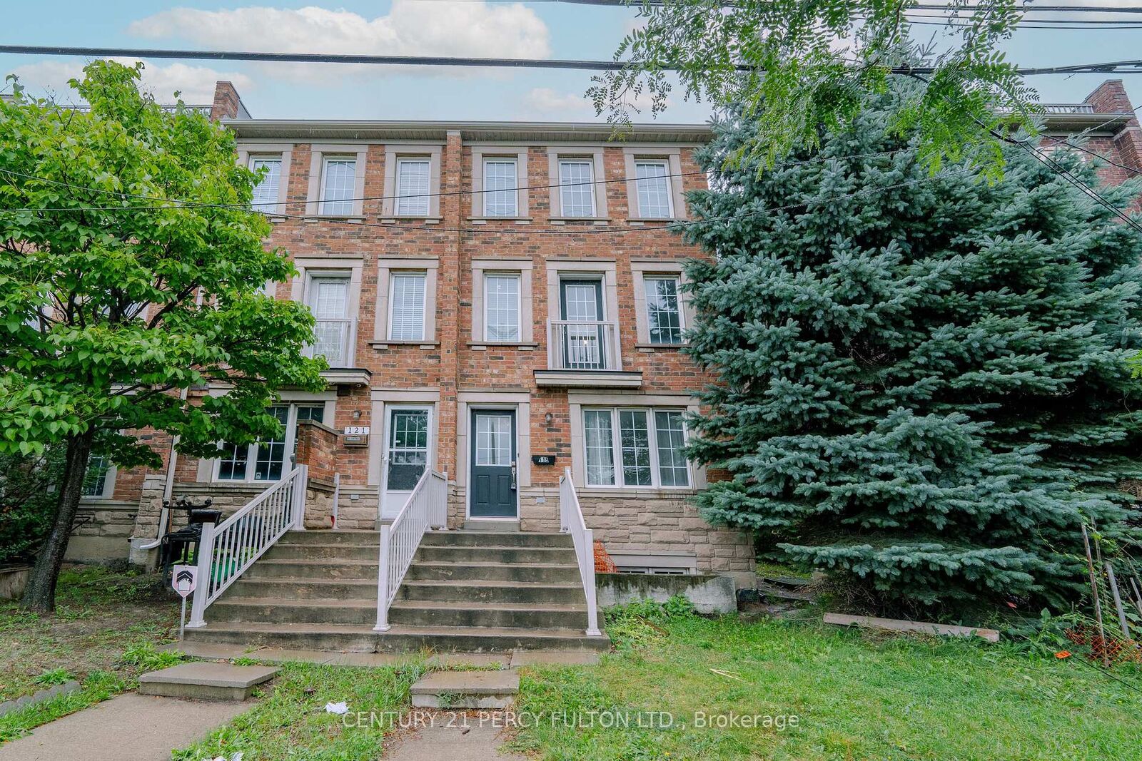 Property Photo:  119 Torbarrie Road  ON M3L 1G8 