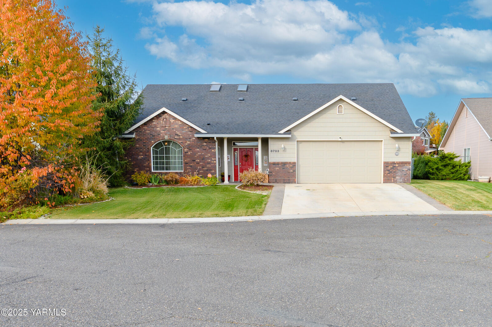 Property Photo:  8703 Webster Ave  WA 98908 