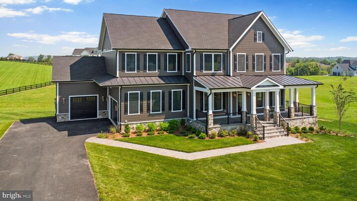 Property Photo: 14914 Mogul Court VA 20197