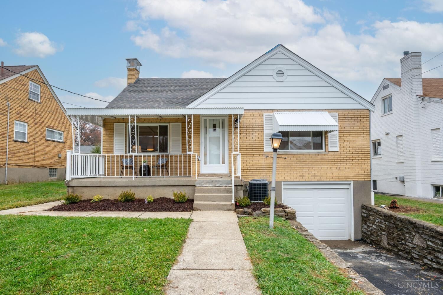 Property Photo:  3558 Neiheisel Avenue  OH 45248 