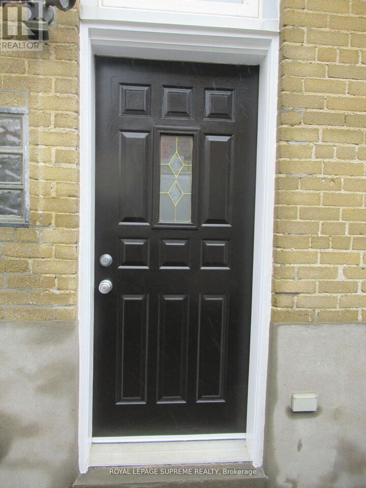 Property Photo:  44 Winston Park Boulevard Bsmt  ON M3K 1B9 