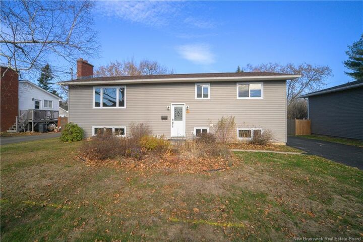 101 Sunset Drive  Fredericton NB E3A 1A2 photo