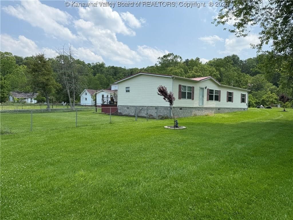 Property Photo:  195 Jason Lane  WV 25123 