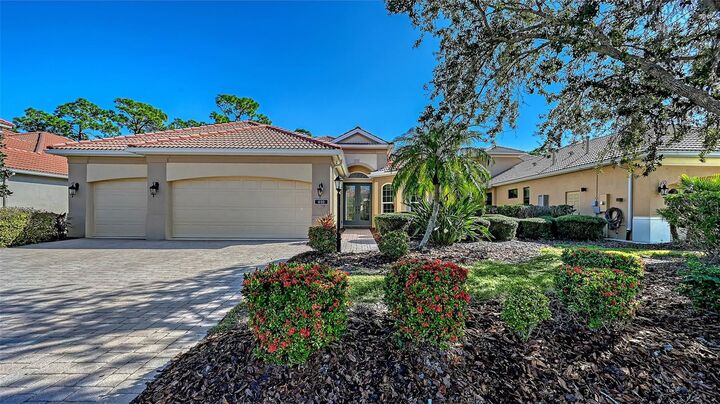 Property Photo: 640 Crane Prairie Way FL 34229