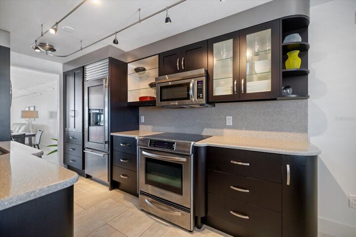 Property Photo: 625 Beach Road 602 FL 34242