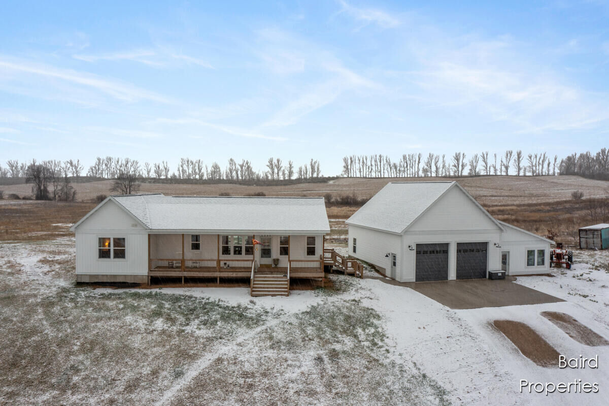 Property Photo:  6288 N 88th Avenue  MI 49420 