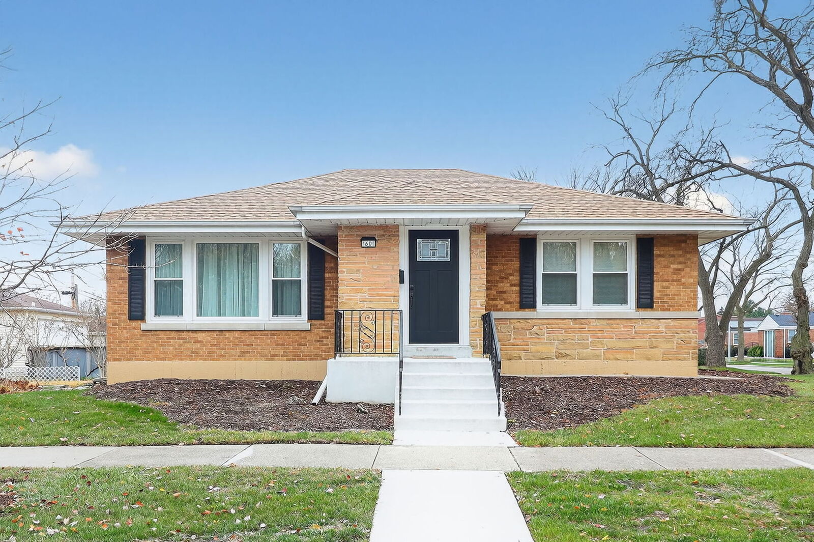 Property Photo:  1601 Bristol Avenue  IL 60154 
