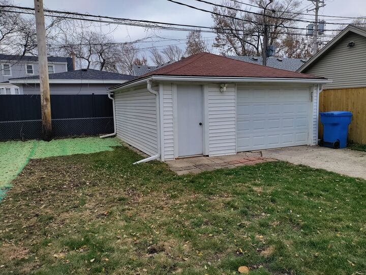 Property Photo: 10455 S Spaulding Avenue IL 60655
