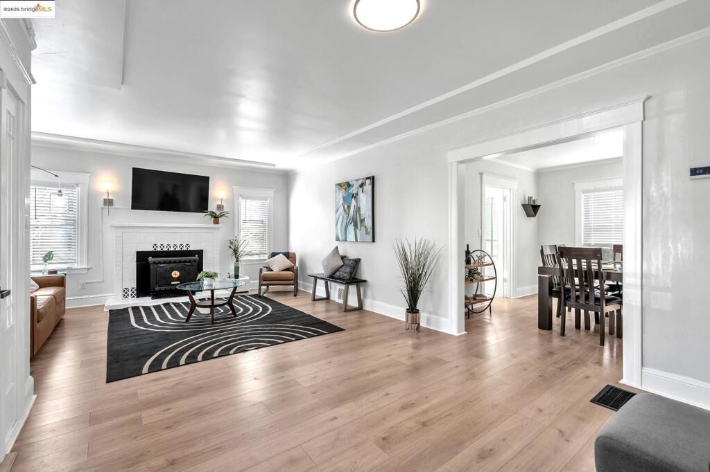 Property Photo:  15 Monte Vista Ave  CA 94590 