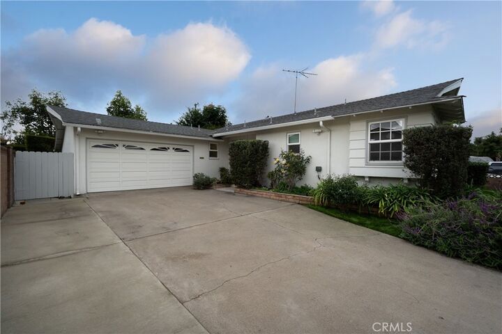 1556 W Harriet Lane  Anaheim CA 92802 photo