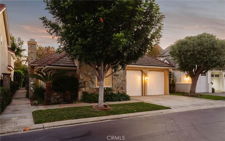 Property Photo:  19371 Woodlands  CA 92648 