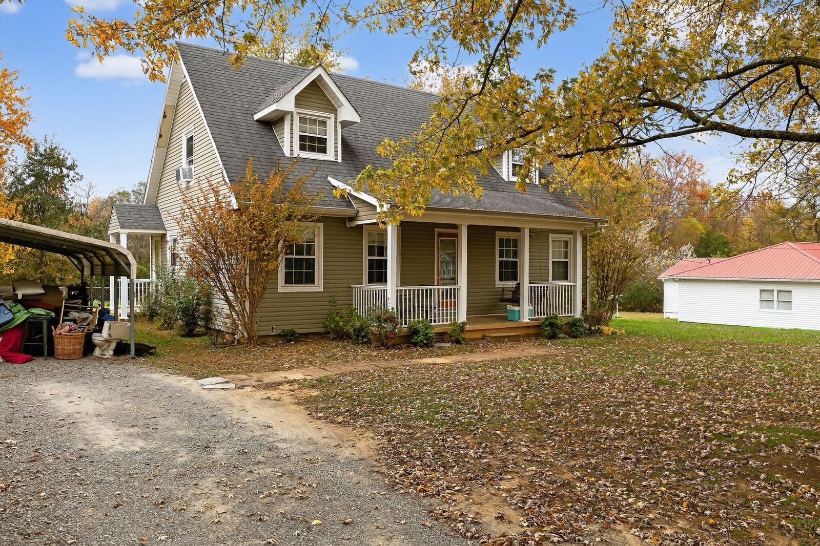 Property Photo: 303 Old Huntsville Rd TN 37334