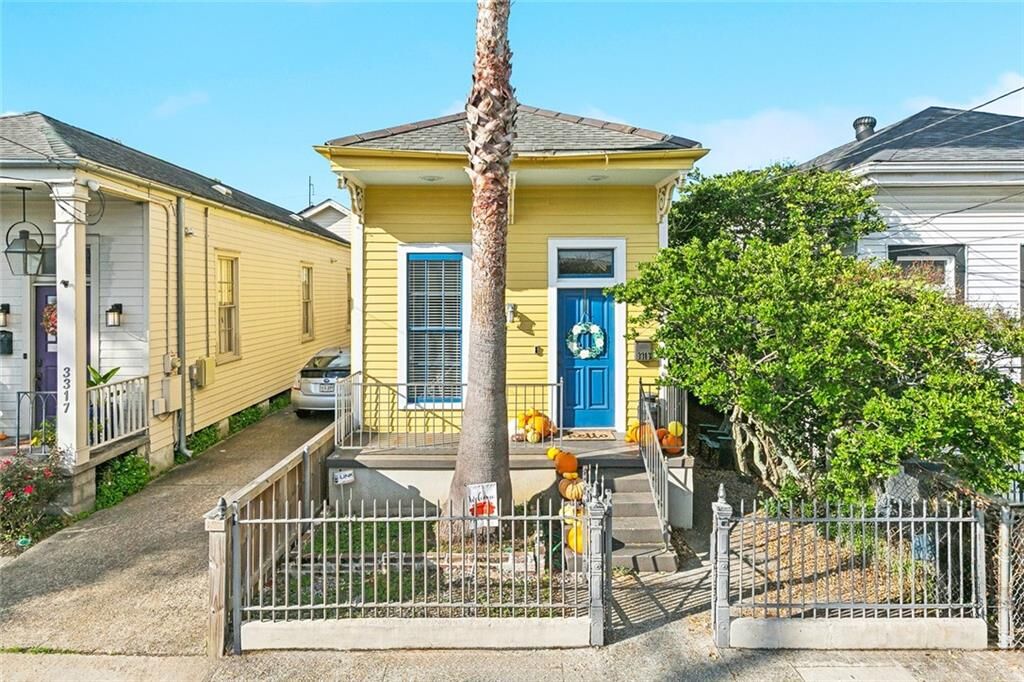 Property Photo:  3313 Chippewa Street  LA 70115 