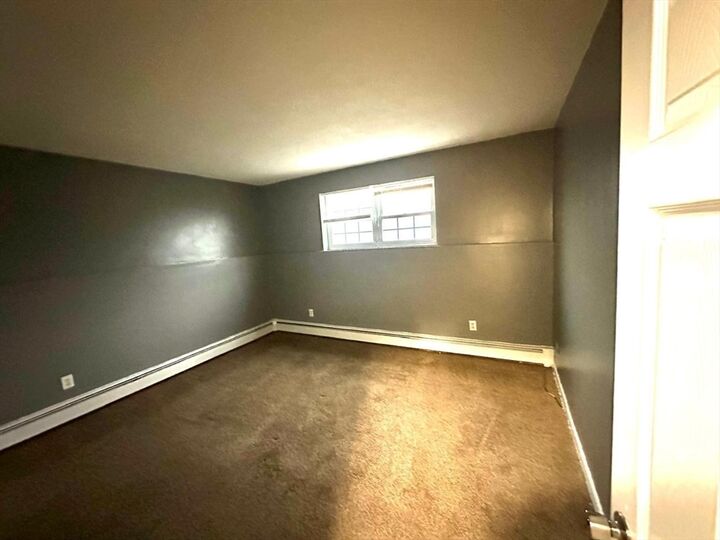 Property Photo: 363 Hildreth 11 MA 01850