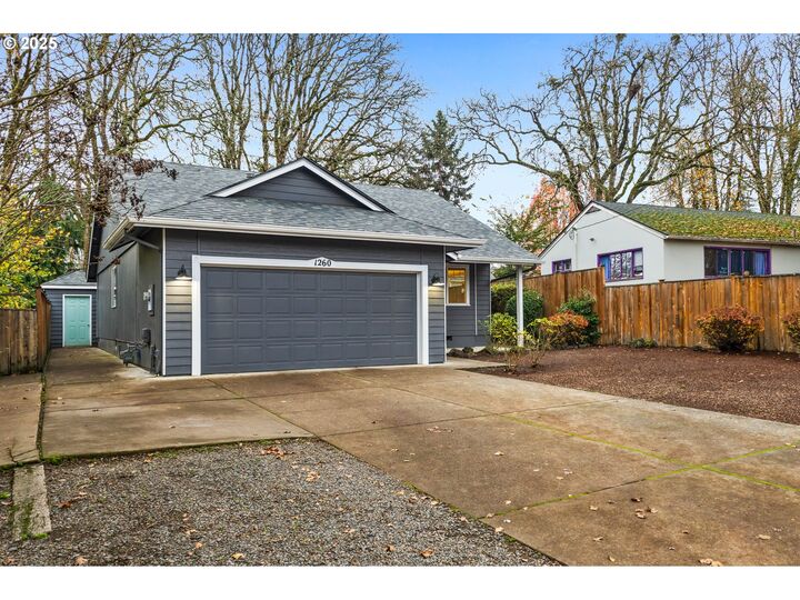 Property Photo:  1260 NW Parkway Dr  OR 97304 