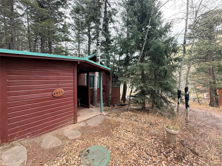Property Photo:  5475 S Twin Spruce Drive  CO 80439 