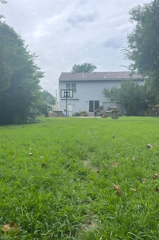 Property Photo: 4639 Bankhead Ave VA 23513