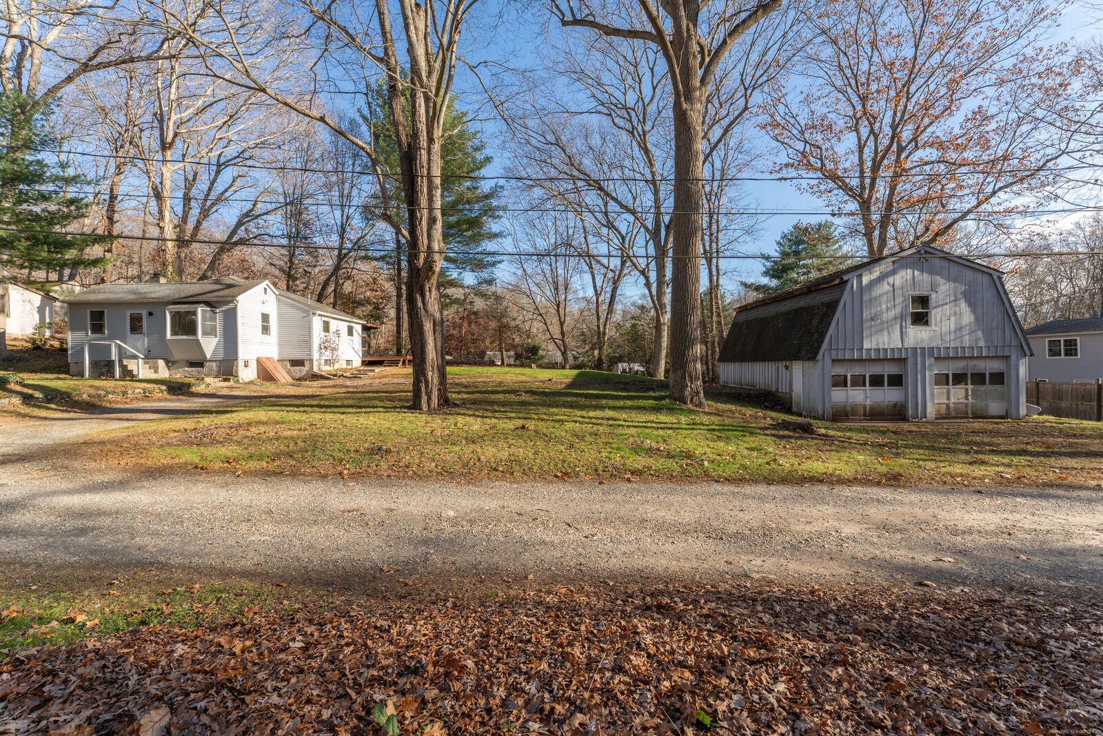 Property Photo: 3 Jamaica Road CT 06413