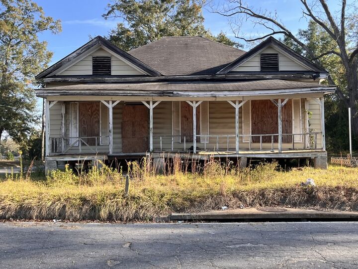 Property Photo:  822 Stevens Street North  GA 31792 