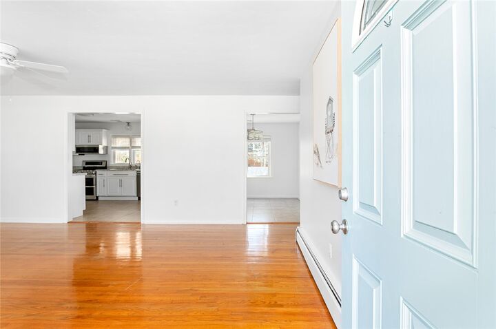 Property Photo:  31 Bayview Drive  VA 23662 