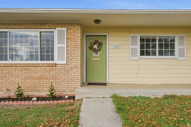 Property Photo: 121 E 700 S UT 84062