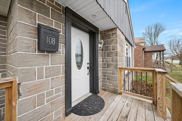 Property Photo: 108 Golf Ave PA 16117