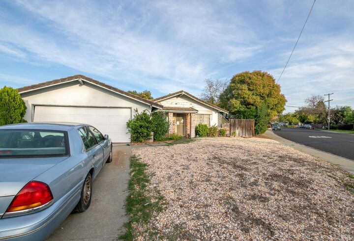 Property Photo:  301 Plum Street  CA 95688 