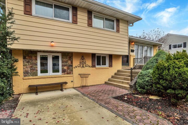 Property Photo: 1007 Drexel Hills Boulevard PA 17070