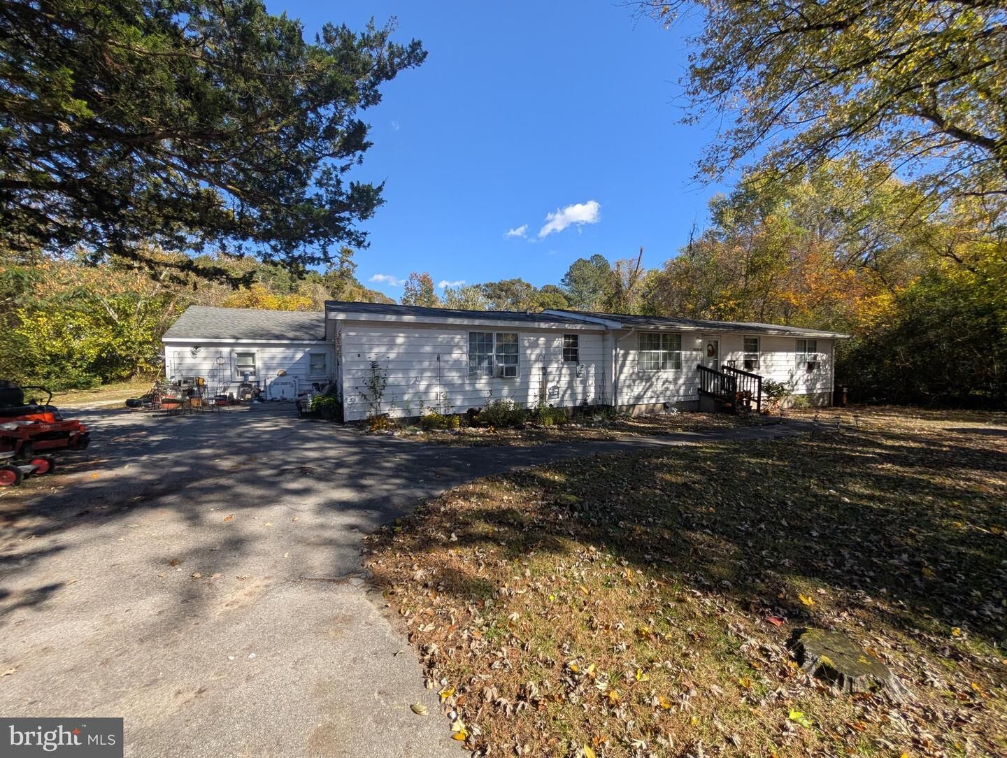 Property Photo: 29126 Santa Fe Drive MD 21801