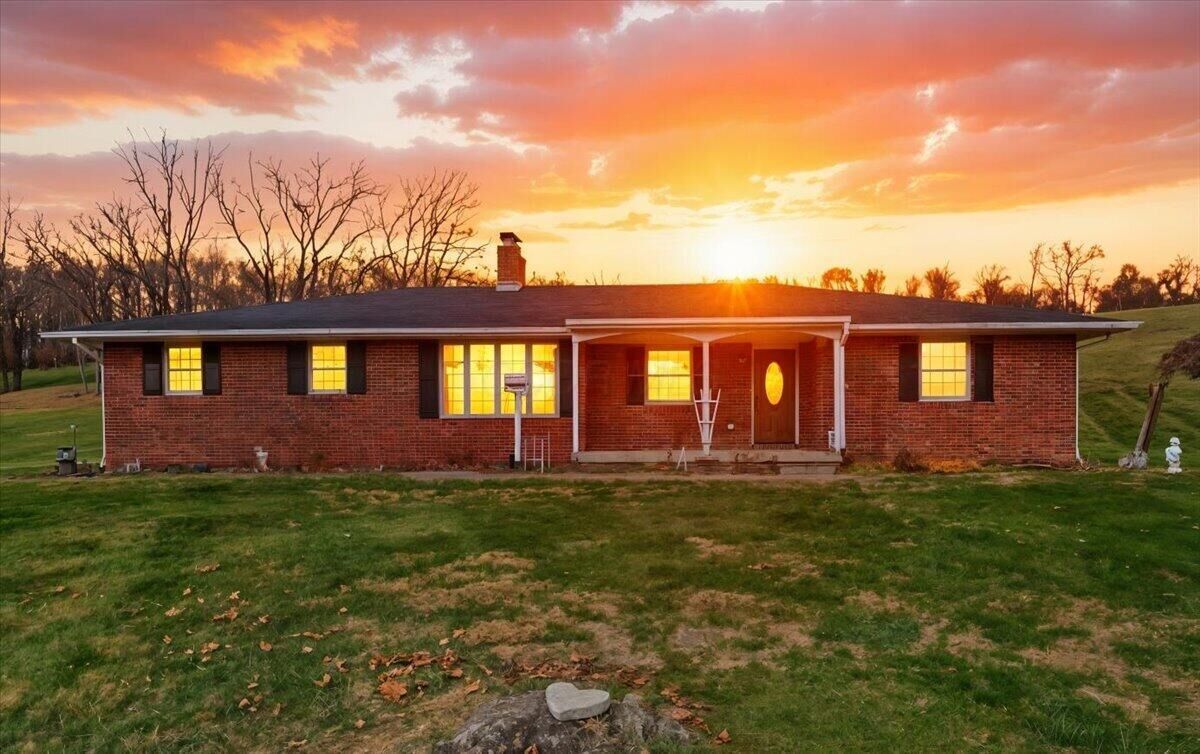 Property Photo:  22331 Schenck Creek Road  OH 43028 