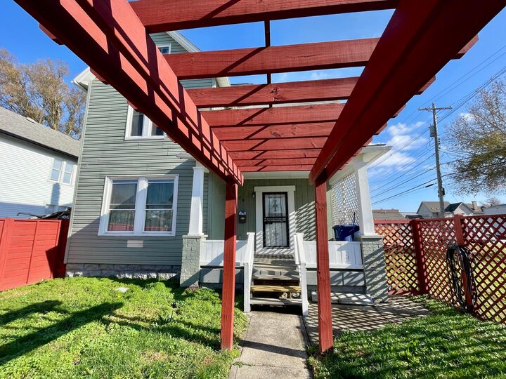 Property Photo: 28 N Princeton Avenue OH 43222