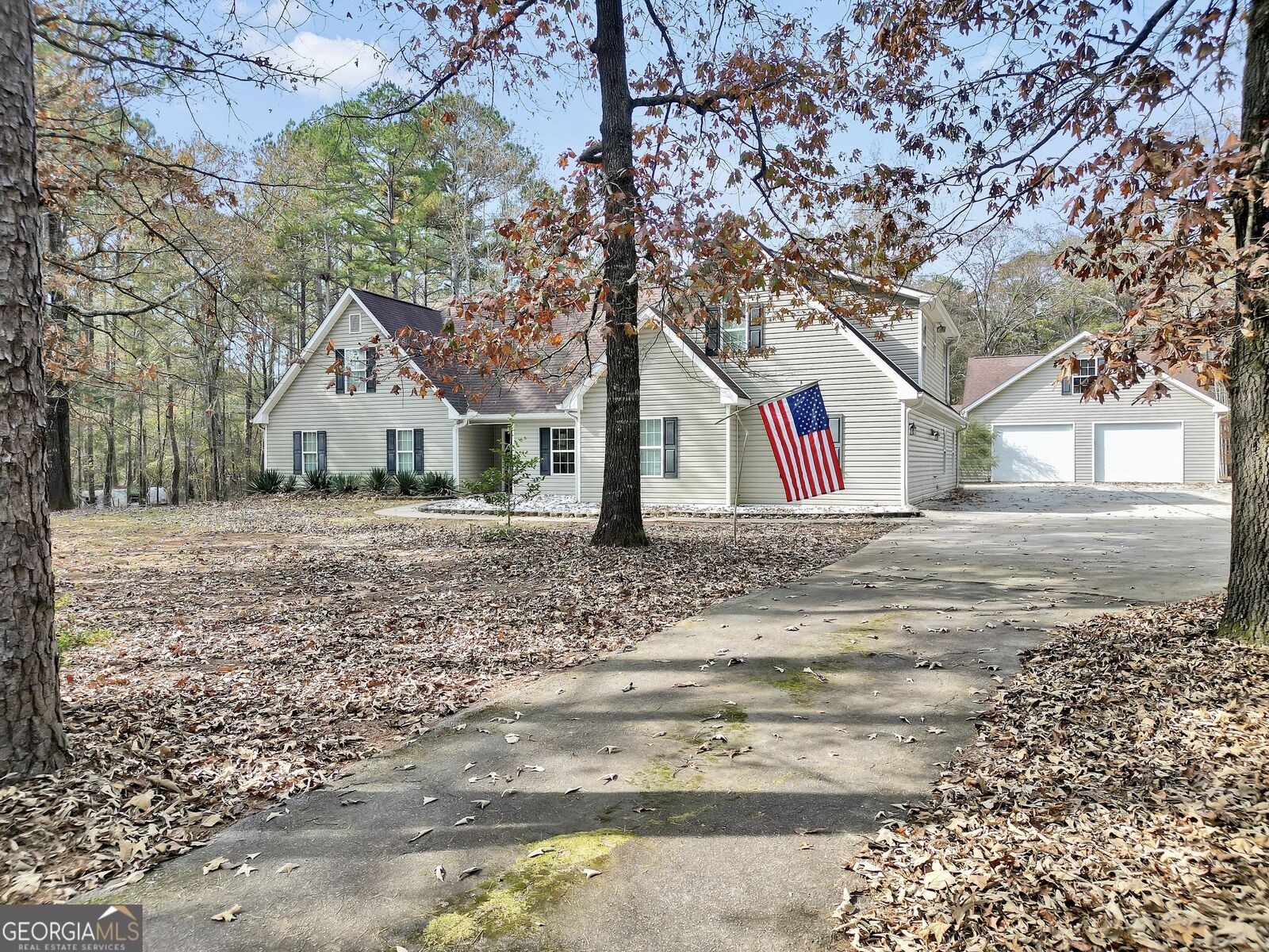 Property Photo: 165 Riverbrooke Terrace GA 30016