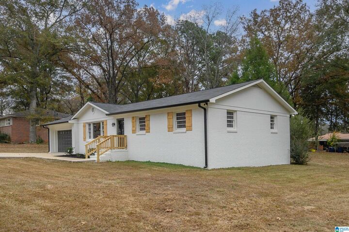 Property Photo: 955 3rd Avenue AL 35007