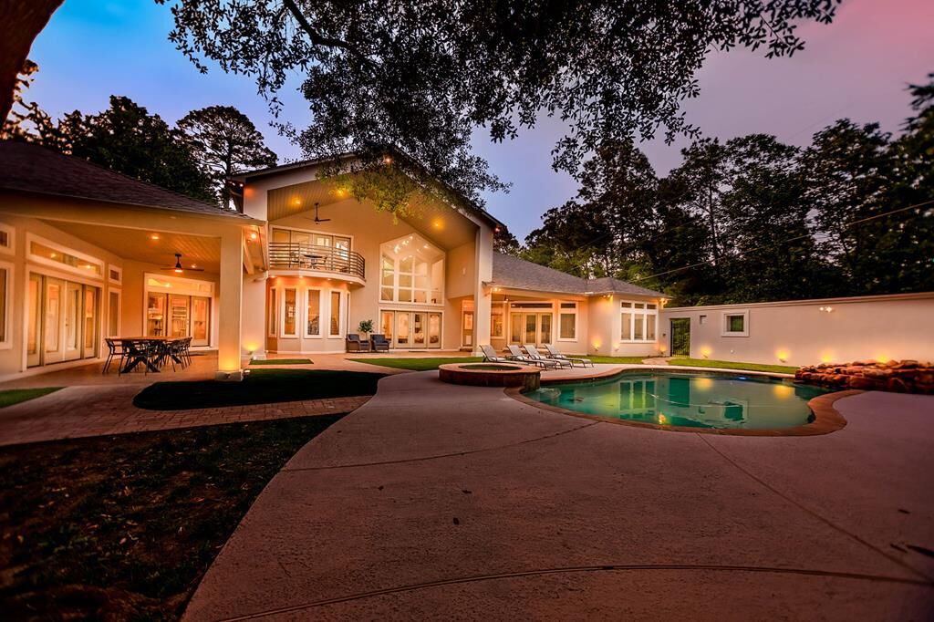 Property Photo:  205 Twin Creek  TX 75904 