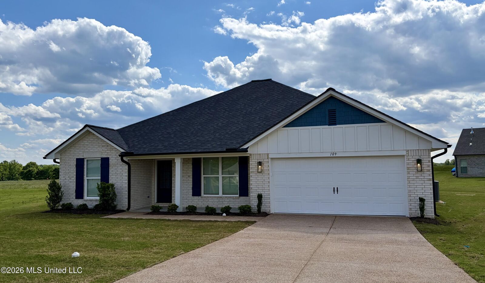 Property Photo:  109 Red Bird Cove  MS 38668 