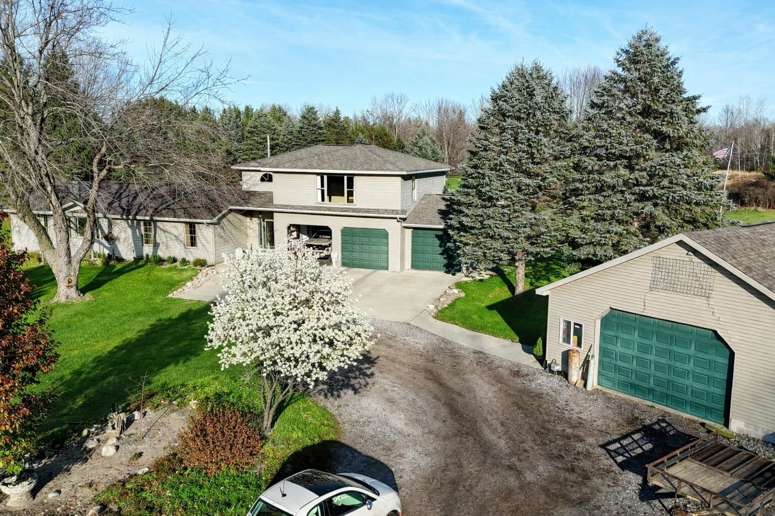 Property Photo:  3815 Roehrs Road  MI 48612 