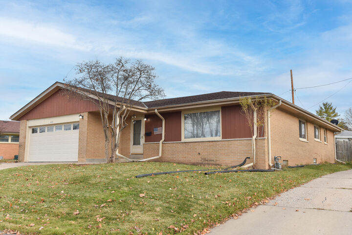 Property Photo:  8115 W Acacia St  WI 53223 