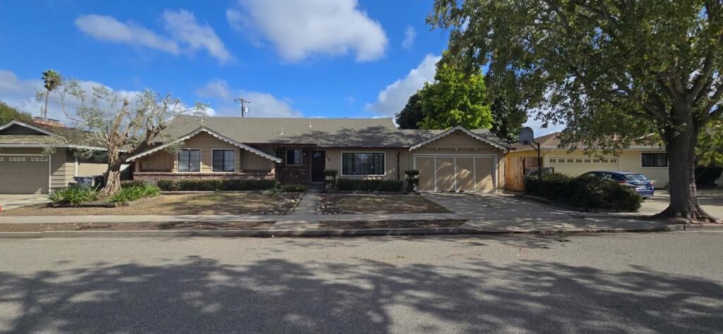 Property Photo:  1159 Wilgart Way  CA 93901 
