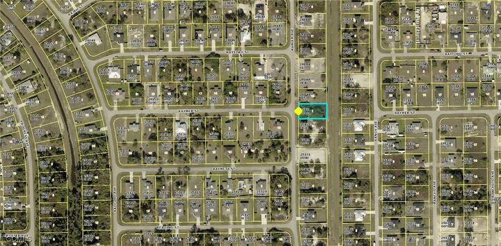 Property Photo:  333 Ranier Avenue  FL 33974 