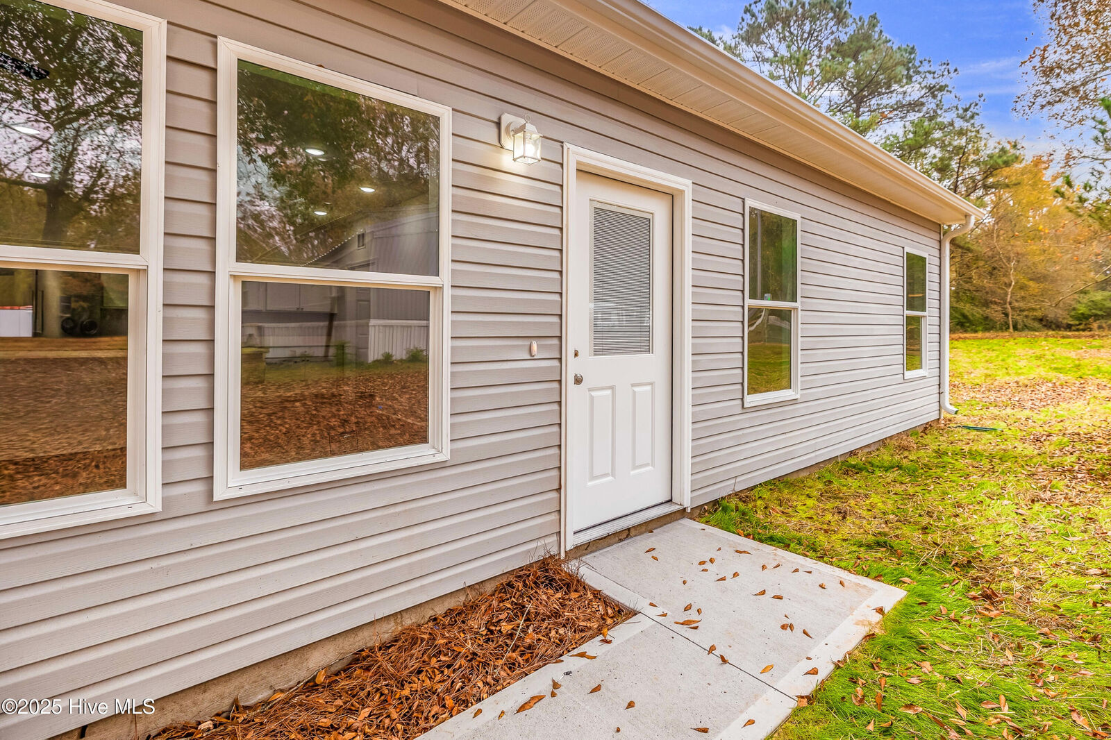 Property Photo:  1350 Croomsbridge Road  NC 28425 