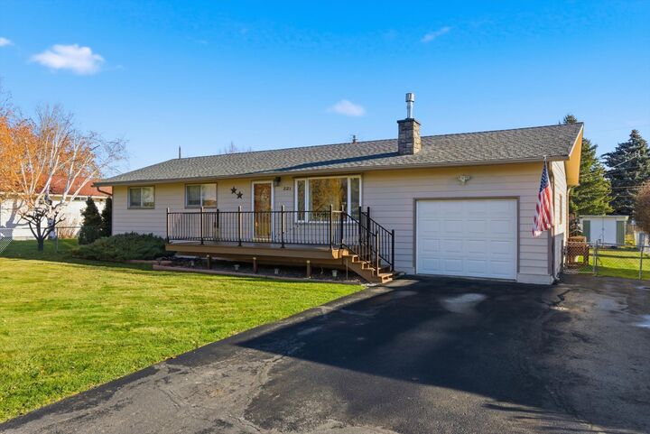 221 Hawthorn Avenue  Kalispell MT 59901 photo